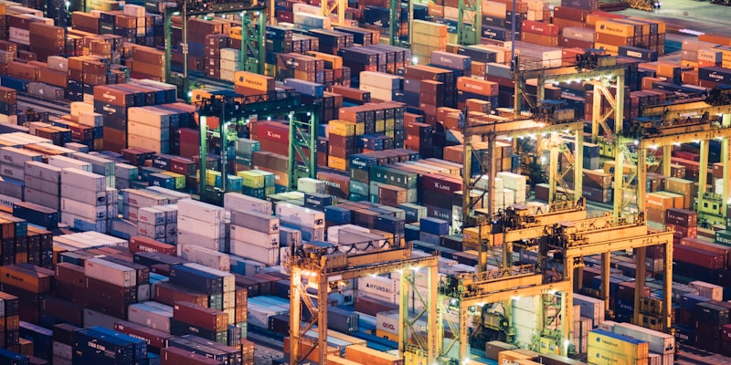 FOB vs CIF: Key Differences for UK Importers